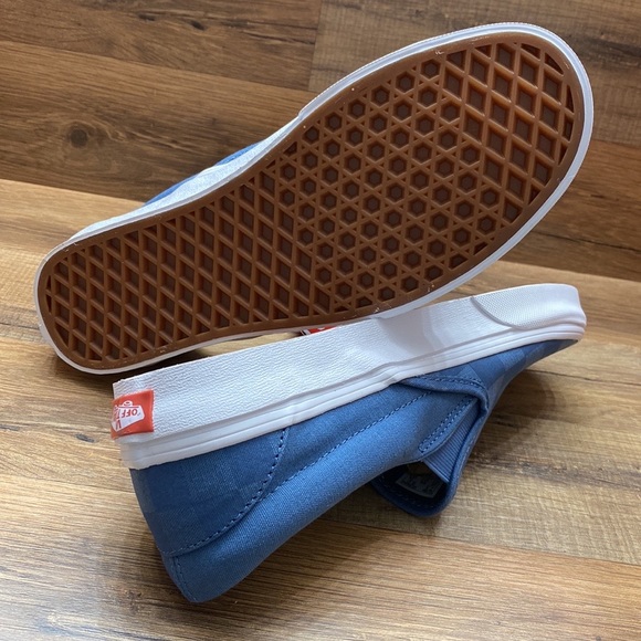 VANS CLASSIC SLIP ON BRAND 🔥 NEW - Picture 4 of 9